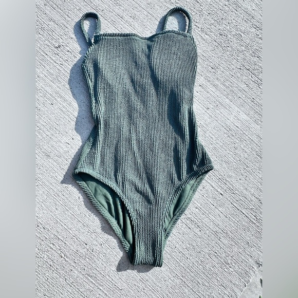 Green Textured One-Piece Swimsuit NWT - Picture 5 of 9